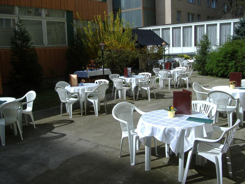 Hotel Ventura Будапеща Екстериор снимка